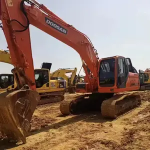 Venda imperdível escavadeira Doosan Dx225 usada hidráulica de 22 toneladas em bom estado fabricada na Coreia do Sul em estoque