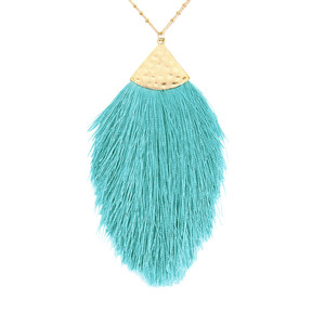 Collier avec pendentif en pompon - Product Image 4