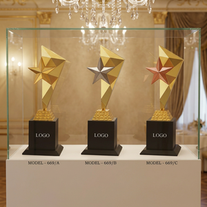 Trophée Étoile Métallique Premium Modèle 669 Plaqué Or Logo Gravé Moulage Durable Récompense Jeux Sportifs - Product Image 1