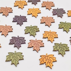 Decoraciones de Madera con Forma de Hoja de Arce, 24 Piezas, Colores Variados, MDF, Decoración para Fiestas de Cosecha de Otoño, Impresión Ecológica por Grabado - Product Image 1