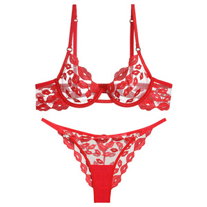 Set Lingerie Romantico Rosso con Pizzo, <span class=keywords><strong>Reggiseno</strong></span> <span class=keywords><strong>e</strong></span> Slip Trasparenti, Set per San Valentino con Ricami in Pizzo, <span class=keywords><strong>Reggiseno</strong></span> Sexy con Ferretto <span class=keywords><strong>e</strong></span> Slip - Product Image 2