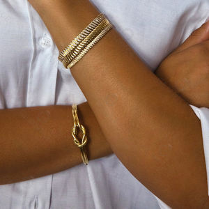 Anillo de Nudo Pequeño de Plata de Ley 925 Elegante de Gemnel para Mujer, Conjunto de Joyería de Banda Infinita Minimalista, Regalo - Product Image 4