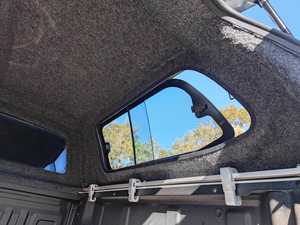 Pour <span class=keywords><strong>Nissan</strong></span> NP300/NAVARA D40 <span class=keywords><strong>D22</strong></span> Plats Haut Haut En Fibre De Verre Pickup Toppers Auvents Lit Couvre Tonneau Couvre De Luxe Ensemble Complet - Product Image 4