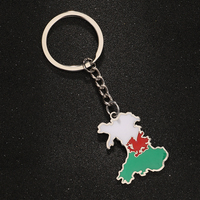 Fabricant émaillé Pays de Galles Drapeau Charm Porte-clés en acier inoxydable plaqué or 18 carats émail Équipe Pays de Galles Carte Pendentif Porte-clés