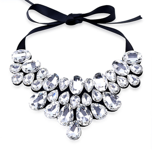 Collier ras du cou tendance pour enfants en alliage de zinc avec grand cristal, motif floral de luxe, chaîne à maillons et ruban, bijoux en strass - Product Image 2