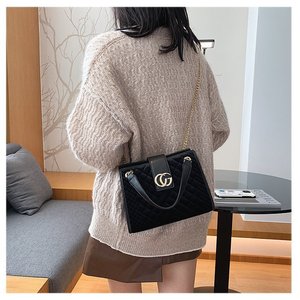 Bolsos de mujer clásicos informales a la moda, Bolso de terciopelo con entramado de diamantes y cadena de Metal, bandolera de hombro para uso diario - Product Image 4