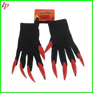 Gants à griffes noirs LPCG015 avec ongles rouges pailletés, accessoire de costume d'Halloween pour adulte - Product Image 2
