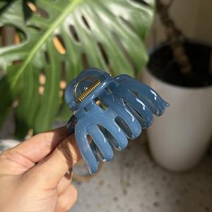 กิ๊บหนีบผมรูปปลาหมึกขนาดกลาง-ใหญ่ สไตล์นอร์ดิก ทำจากพลาสติก PC รูปทรงฉลาม/ฟักทอง สำหรับใช้ในชีวิตประจำวัน - Product Image 2