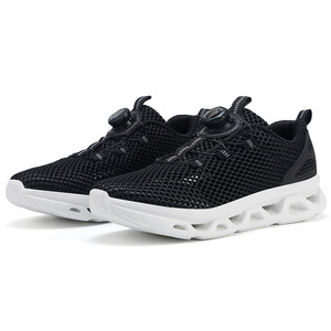 Zapatos deportivos de suela suave de malla transpirable, zapatos ligeros de verano para exteriores, zapatos para escalar, zapatillas de senderismo de talla grande - Product Image 3