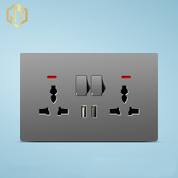 Service OEM Prise murale universelle standard britannique Royaume-Uni 146*86mm Double prises USB 13A 250V pour projet