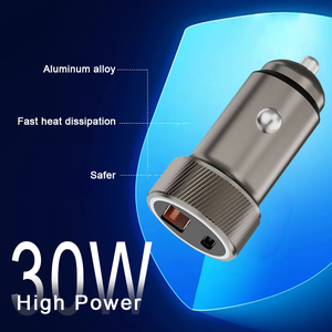 Caricabatterie per Auto Melinku 30W QC 3.0 a Doppia Porta in Lega di Alluminio, <span class=keywords><strong>18W</strong></span> USB-C e USB-A Ricarica Rapida PD 3.0, Garanzia 12 Mesi - Product Image 3