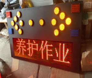 27 lámparas LED intermitentes tableros de flechas señales de advertencia montadas en camiones <span class=keywords><strong>señal</strong></span> led para seguridad vial - Product Image 3