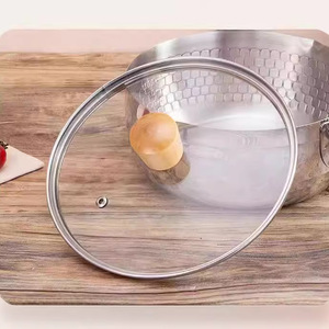 Pot Yukihira de style japonais en acier inoxydable 20 cm compatible induction avec couvercle, pot à soupe et à lait - Product Image 1