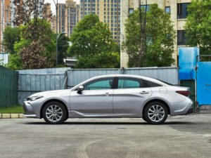 Nuevo Auto 2024 Toyota Avalon 2.0L Edición Premium, Sedán de Gasolina, 127kW, CVT de 10 Velocidades, Techo Panorámico, L2 ADAS Jiben Auto - Product Image 2