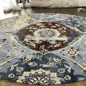 手工花卉设计区地毯美丽的花卉设计地毯和软地毯