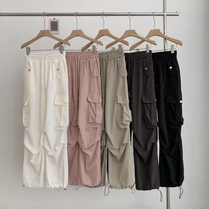 2024 nuovi pantaloni <span class=keywords><strong>Cargo</strong></span> da <span class=keywords><strong>donna</strong></span> alla moda pantaloni estivi <span class=keywords><strong>larghi</strong></span> e traspiranti dimagranti pantaloni Casual per uso in palestra all'ingrosso - Product Image 2