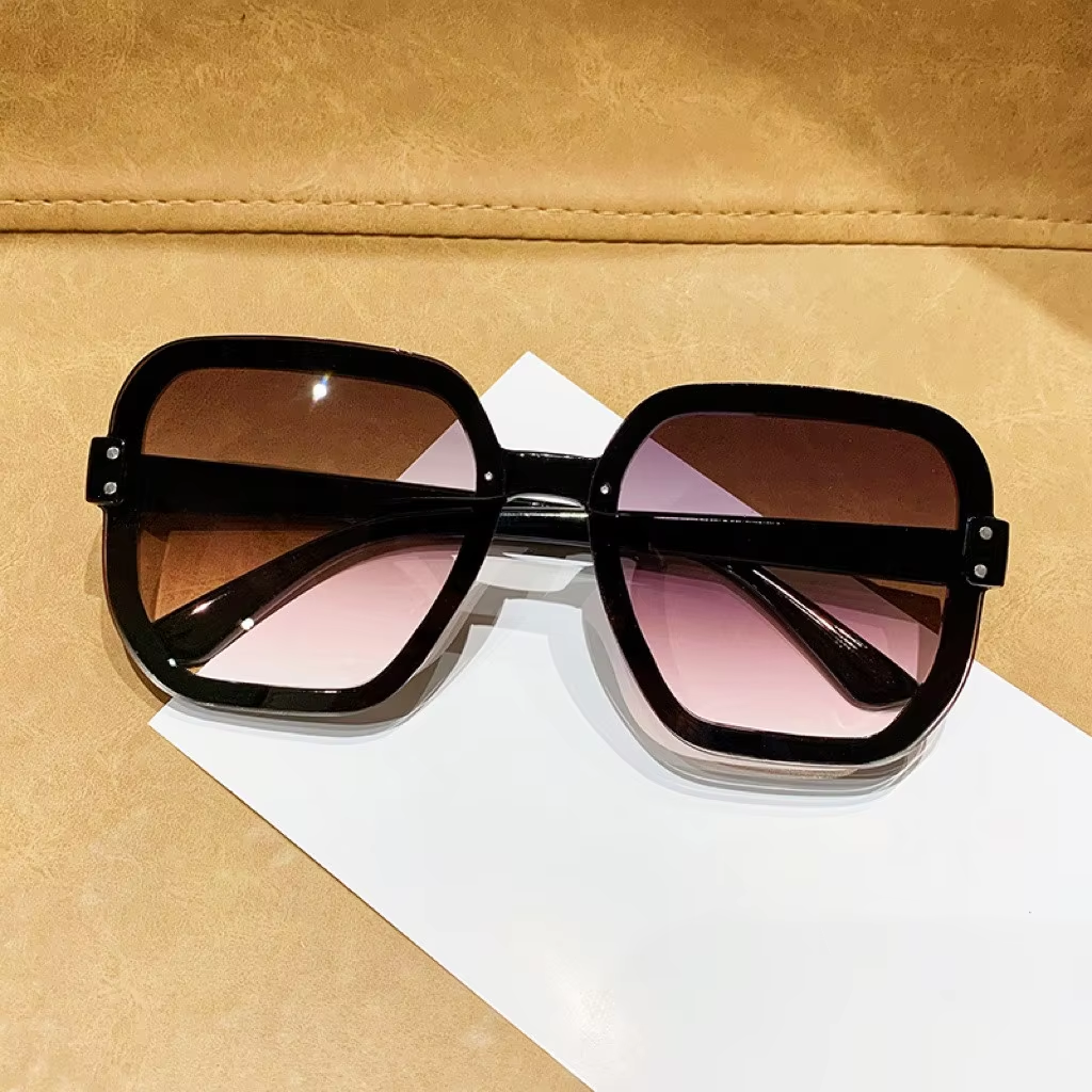 Cadre noir dégradé gris poudre