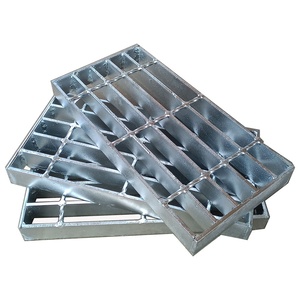 Grille métallique industrielle extérieure antidérapante en acier galvanisé <span class=keywords><strong>25</strong></span>*5mm pour marches d'escalier et passerelles - Product Image 3