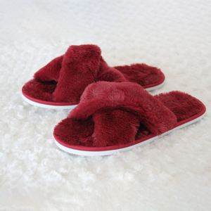 Pantuflas de Felpa Bordadas para Mujer, Creativas, para Novia, Damas de Honor, Accesorios para Fotos de Boda, Zapatos Románticos para Luna de Miel, para Bodas de Invierno - Product Image 5