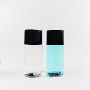 Shampooing d'hôtel de 30ml en bouteille transparente avec bouchon à vis noir - Product Image 2