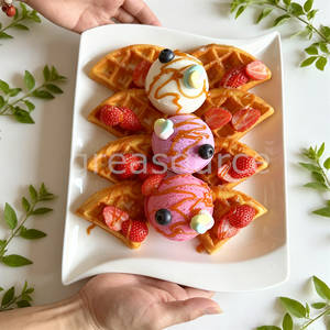 Plato de helado de gofre artificial hecho a mano, modelo fresa, arándano, caramelo, con coberturas artificiales de repostería, accesorio para tienda de café - Product Image 3