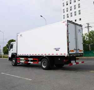 Camion de réfrigérateur de ³ de SINOTRUK HOWO 18m pour le fruit frais de transport/viande fraîche/vaccin médical à vendre - Product Image 6