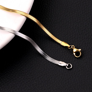 Collar de cadena de hueso de serpiente de acero inoxidable chapado en oro, Gargantilla clásica, 18K - Product Image 1