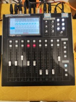 Console de mixage numérique 16 canaux avec enregistrement USB et suppresseur de rétroaction pour système audio d'hôtel, d'école et de conférence