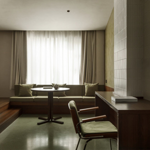 Juego de Muebles de Madera Personalizables para Dormitorio de Villa Boutique, Diseño de Interiores Artístico y Creativo para Proyectos Hoteleros - Product Image 4