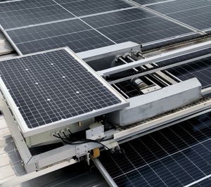 Robot de Limpieza de Módulos Solares Fotovoltaicos SUNYOUNG, con Carga y Drenaje de Agua, Color Plateado/Negro - Product Image 2