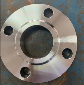 Flange en acier allié de qualité marine ANSI B16.5, résistante à l'eau salée, finition brute pour la construction navale - Product Image 3