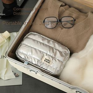 Bolsa de Maquillaje Impermeable con Cierre, de Poliéster con Brillo Perlado, Bolsa de Almacenamiento para Productos de Cuidado de la Piel, Bolsa Cosmética Acolchada Suave y Brillante - Product Image 4