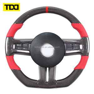 Volant en fibre de carbone TDD compatible avec Ford Mustang GT GT 5.0 S550 GT500 Shelby EcoBoost Volant Mustang - Product Image 1