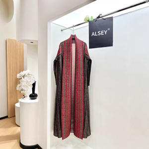 Miyake เสื้อคลุมยาวของผู้หญิงพิมพ์ลาย, เสื้อคลุมยาวฤดูใบไม้ร่วงร้อยกันลม - Product Image 2