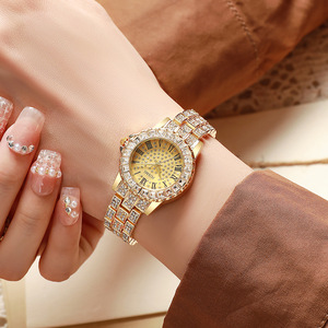 <span class=keywords><strong>2025</strong></span> nouvelle montre à Quartz pour femmes haut de gamme à la mode polyvalent grand cadran numérique étoile élégante montre à Quartz glacé - Product Image 4