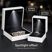 Boîtes à bijoux rectangulaires de luxe faites à la main avec pendentif de couleurs, avec lumière LED, style élégant, emballage en plastique