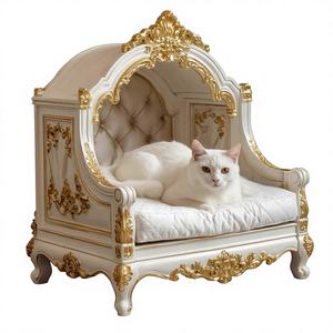 Casa de Lujo para Mascotas de Terciopelo Blanco Antiguo con Detalles Dorados, Tipo Villa, para Interiores, con Cama Tipo Sofá, Desmontable y Lavable, para Perros y Gatos - Product Image 1