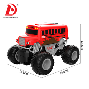 HUADA - Autobús Escolar a Control Remoto 2.4G, Camión Todoterreno RC con Función de Pulverización, Ruedas Grandes, Juguete de Auto RC para Niños - Product Image 4