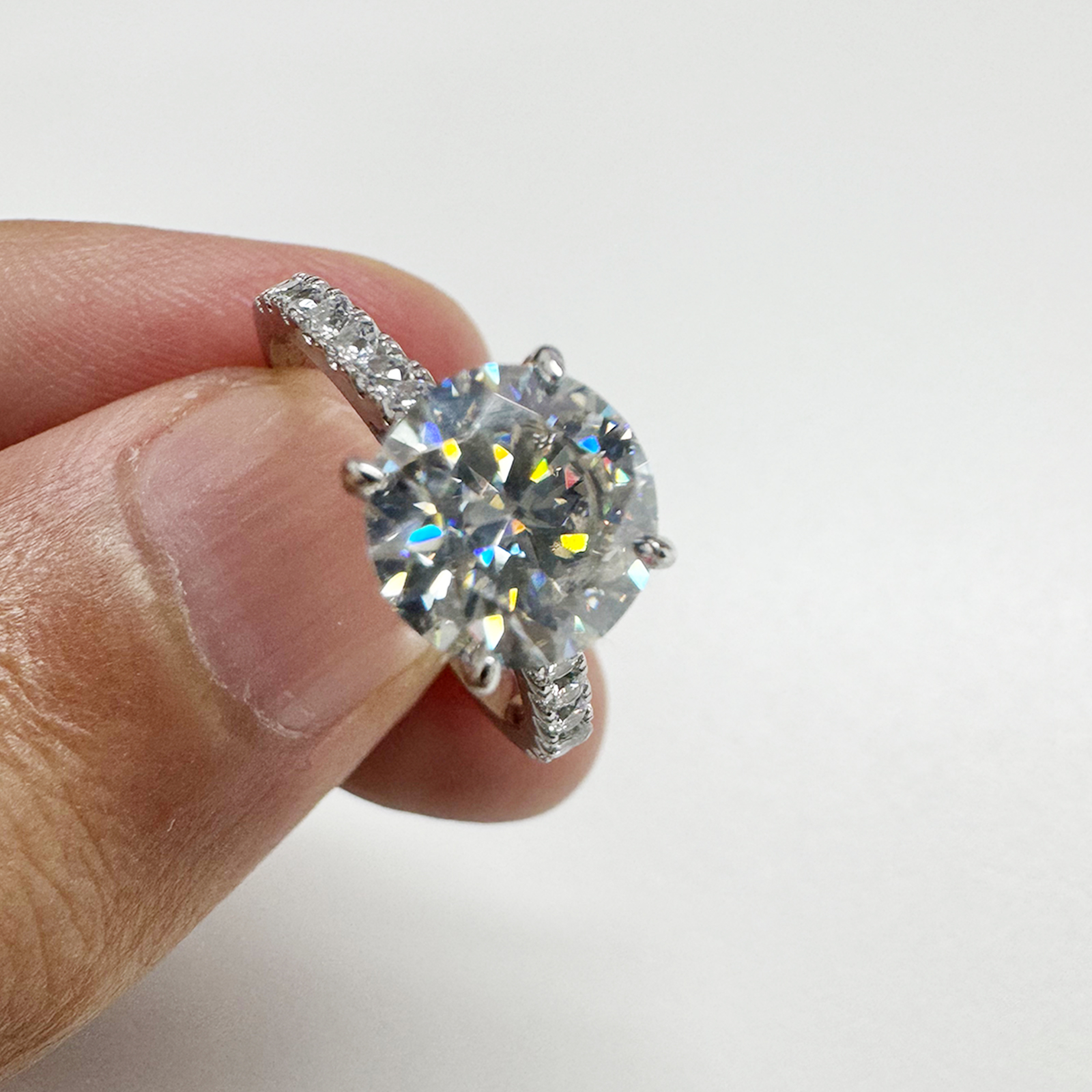 1.0CT Round Brilliant Cut