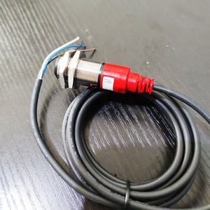 เซ็นเซอร์โฟโตอิเล็กทริคแบบสะท้อนแสงกระจาย Leuze FT328.3/2N รุ่นใหม่ล่าสุด  แบบ NPN Output  IP55 220V ความแม่นยำสูง 500Hz Switching Leuze FT32 - Product Image 6