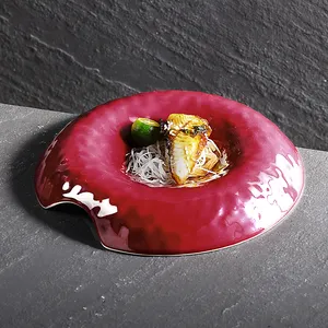창조적 인 수제 8'9'' 독특한 레스토랑 플라토스 그릇 요리 서양 음식 세라믹 식기 세트 빨간 도자기 원형 접시