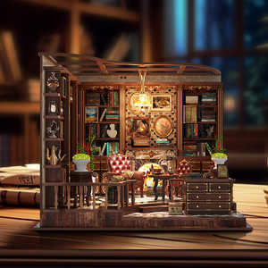 Casa en miniatura de madera Left Bank Study, kit de bricolaje a escala 1:12 para jóvenes y adultos - Product Image 1