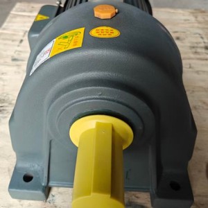Motorreductor de 1.5KW, Eje de 40mm, Relación 60S, con Freno, Montaje Horizontal - Product Image 4