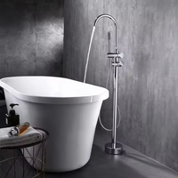 Colonne de douche extérieure moderne autoportante en acier inoxydable FSH OEM, finition nickel brossé, jets de massage, pour piscine, jardin, plage