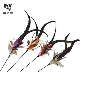 Love Flying Bird - Juguete Interactivo para Gatos con Plumas, Palo para Atraer Gatos, 1.4 Metros de Largo - Product Image 1