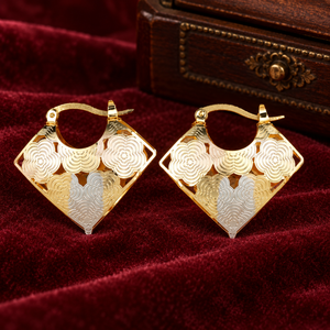 Orecchini a Cerchio Triangolari Traforati a Rosa per Donne, Gioielli Eleganti e alla Moda Multicolore - Product Image 6