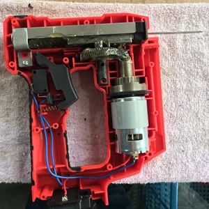 Pistolet à clous de qualité industrielle et bricolage avec garantie d'un an, équipé d'une batterie au lithium - Product Image 5