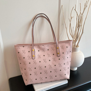 Sac fourre-tout pour femme haut de gamme, rétro, en PU, avec fermeture éclair, grande capacité, nouvelle collection <span class=keywords><strong>2026</strong></span>, imprimé, en polyester, à porter à l'épaule, élégant, pour les trajets quotidiens - Product Image 2