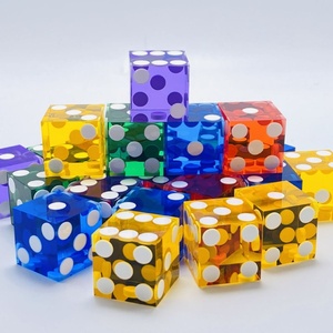 Approvisionnement direct usine – Dés de poker carrés en plastique transparents et colorés à points blancs, 19 mm, spéciaux allemands, à angle droit, vente en gros - Product Image 1