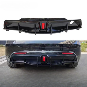 Tesla Model Y Black Knight Edition için Entegre Işıklı Arka Tampon Eki / Arka Lip Spoyler - Product Image 1